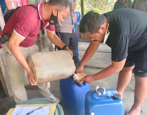 Polsek Dolo Sita Puluhan Liter Cap Tikus Dan Saguer Media Alkhairaat