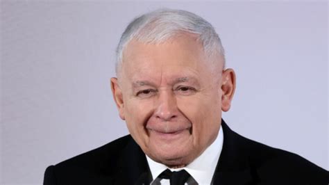 Kaczyński obwinił kobiety za niską dzietność Jak do 25 roku życia