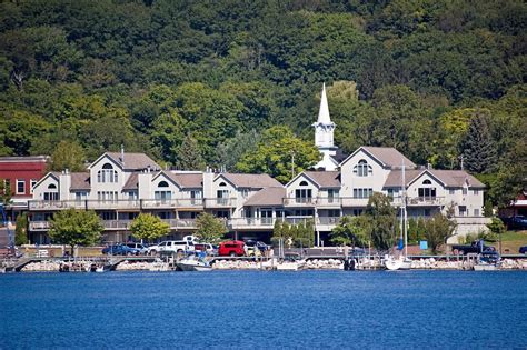 16 Most Beautiful Small Towns In Michigan You Must Visit Attractions