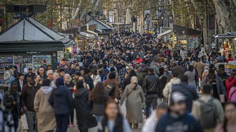 Este Es El Plan De Amics De La Rambla Para Volver A Atraer A Los