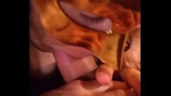 Se La Chupo Y Me Acaba En Las Tetas XVIDEOS