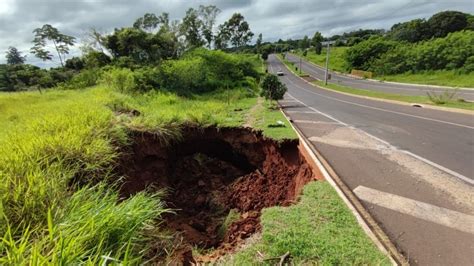 Chuvas Causam Aumento De Buracos Em Vias P Blicas De Umuarama