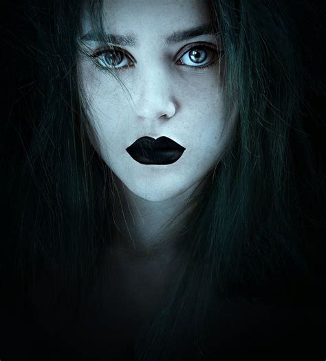 Cristina Otero Photography Portrait Dark Soul Photography