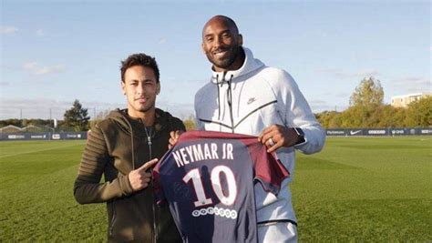 Neymar Honró A Kobe Bryant Durante Partido De La Liga Video Núcleo