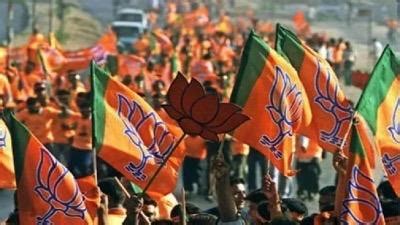 K Taka Bjp Faces Rebellion After Announcement Of St List Cong Ready