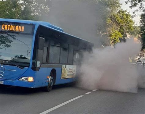 Atac Principio Di Incendio Su Una Navetta Integrativa Della Ferrovia