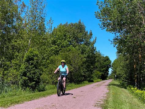 How to explore Prince Edward Island by bike | Canada.Com