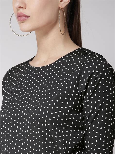 Style Quotient Women Black And White Printed Top Stylequotient