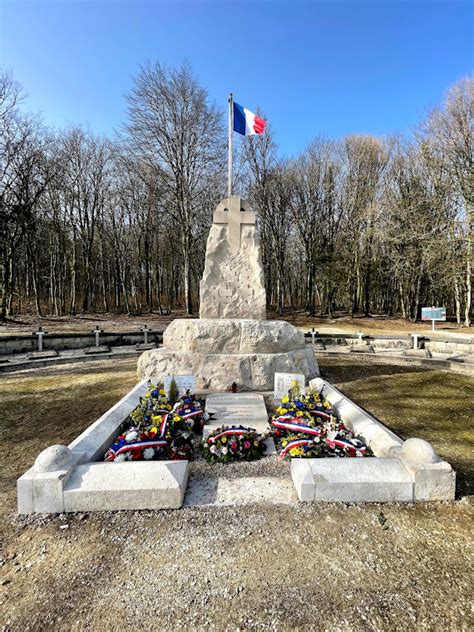 La Meuse Art Histoire Et Patrimoine Le Monument En Hommage Au