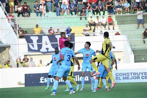 Motagua Golea Al Génesis Con Tres Golazos Y El Equipo De Diego Vazquez