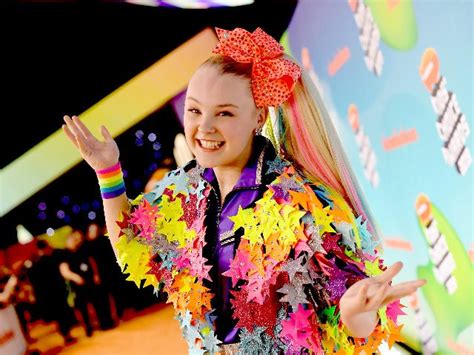 ABC S Dancing With The Stars Taps Nickelodeon Teen Star JoJo Siwa For First Same Sex Dance Couple