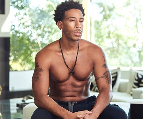 Ludacris Biography - Facts, Childhood, Family Life & Achievements