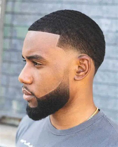 Taper bas 40 idées de coiffures tendances en 2024 Black men beard