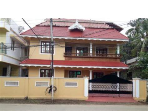 1850 SqFt 3 BHK House On 4 Cents For Sale At Maradu Ernakulam