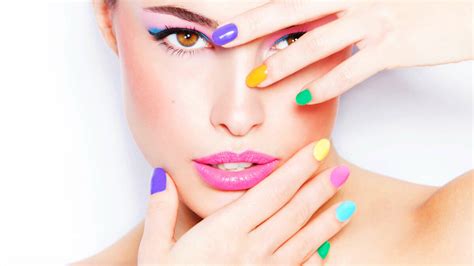 Nagellack Trends 2022 Diese 5 Lacke Sind Im Sommer Angesagt