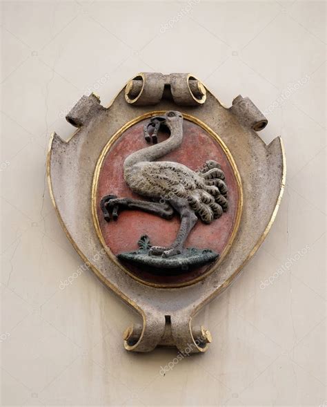 Escudo de armas de fachada en el centro histórico de Landhaus declarado