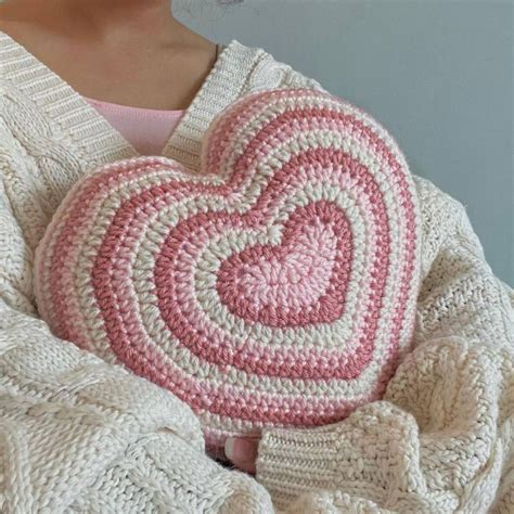 Heart Crochet Pillow – Luxandluxy