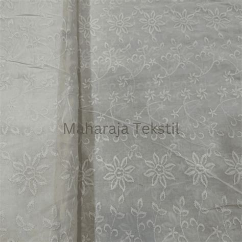 Jual Kain Katun Bordir Broken White Katun Bordir Motif Bunga 3D