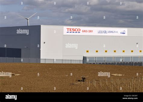 Tesco Warehouse Hi Res Stock Photography And Images Alamy