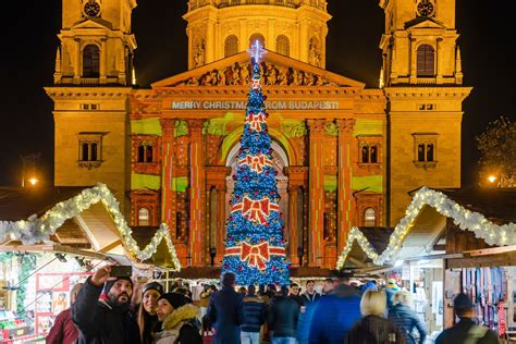 Az Advent Bazilika Lett Eur Pa Legszebb Kar Csonyi V S Ra Nesze Szer