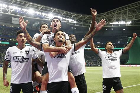 Imprensa internacional repercute vitória do Botafogo contra o Palmeiras