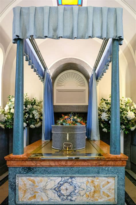 Discover the Peace of Mind: Pre-Planning Your Funeral with Martin Mattice Funeral Home - 9o8t7hz