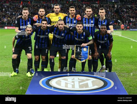 England Team Pose Team Foto Hi Res Stock Photography And Images Alamy