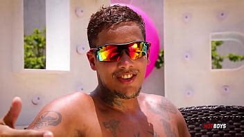 Fodendo O Cu Do Tatuado XVIDEOS