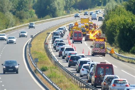 Chassé croisé estival accidents et gros bouchons sur l autoroute A11