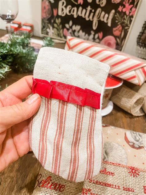 How To Create Unique And Fun Christmas Gift Wrapping Savvy In The