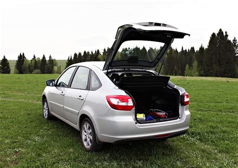 Обзор лифтбека Lada Granta 2014