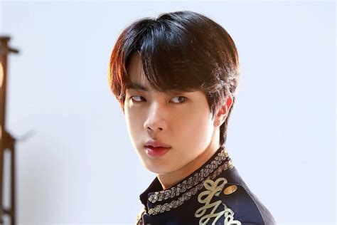 BTS y ARMY celebran el cumpleaños de Jin compartiendo fotos divertidas