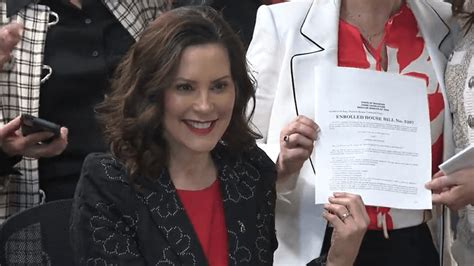 Gov Whitmer Signs Law Reversing 36 Year Old Paid Surrogacy Ban In Michigan