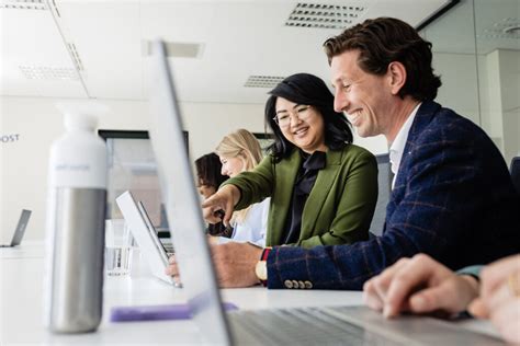 solliciteer op finance en  vacatures werken bij profource