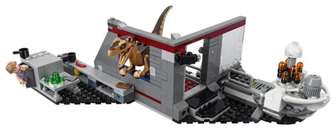 LEGO Jurassic Park 75932 Velociraptor Chase revealed