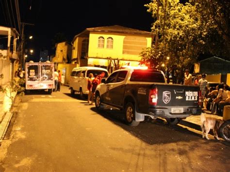 G1 Homem é Morto A Tiros Em Rua No Bairro Adrianópolis Em Manaus