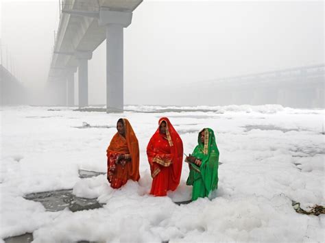 Delhi étouffe Dans Un Brouillard De Pollution Radio Canada