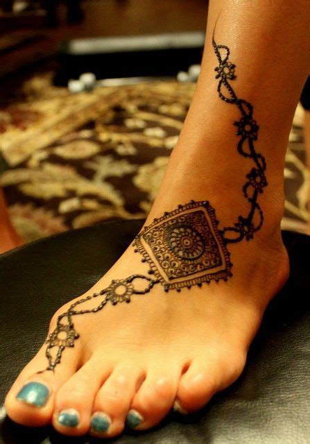 Pretty Mehendi Design For The Feet Delicate Henna Ideas Foot Henna