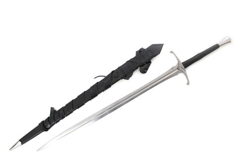 Fëanors Two Handed Sword 1351 Darksword Armory