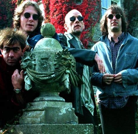 Rock: R.E.M. sind vom Berliner Nahverkehr fasziniert - WELT