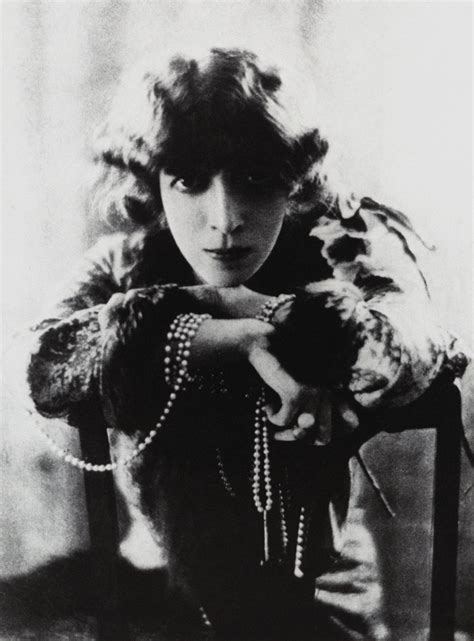 Luisa Casati Stampa La Marchesa Che Spezzò Il Cuore A Gabriele D