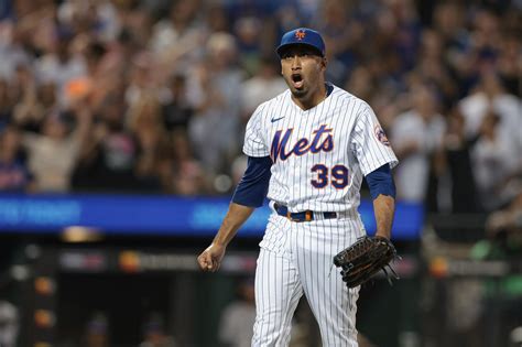 Edwin Díaz: 'I Might Throw This Year' - Metsmerized Online