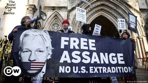 Uk Court Rules In Favor Of Us In Appeal To Extradite Assange Dw 12