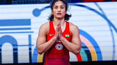 Paris Olympics Wrestling Vinesh Phogat Stuns Defending Champion Yui Susaki