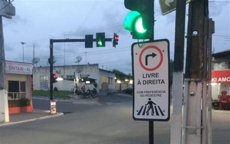 Nova Lei De Trânsito Permite Passar No Farol Vermelho Sem Cometer