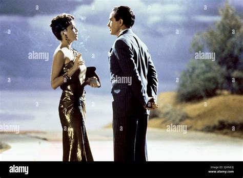 ANNETTE BENING, WARREN BEATTY, BUGSY, 1991 Stock Photo - Alamy