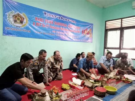 Peringati Hpn Pwi Sidoarjo Gelar Tasyakuran Dan Baksos Zona Jatim