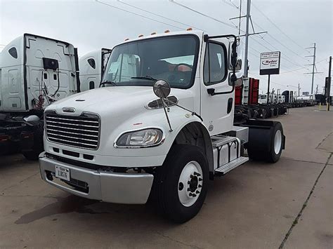 2015 Freightliner M2 106 For Sale Day Cab 567321