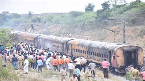 Falaknuma Express Fire Accident Update : ఫలక్‌నుమా ఎక్స్‌ప్రెస్‌ రైలు ...