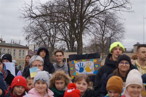 Solidarni Z Ukrain Liceum Og Lnokszta C Ce Im Janusza Korczaka W